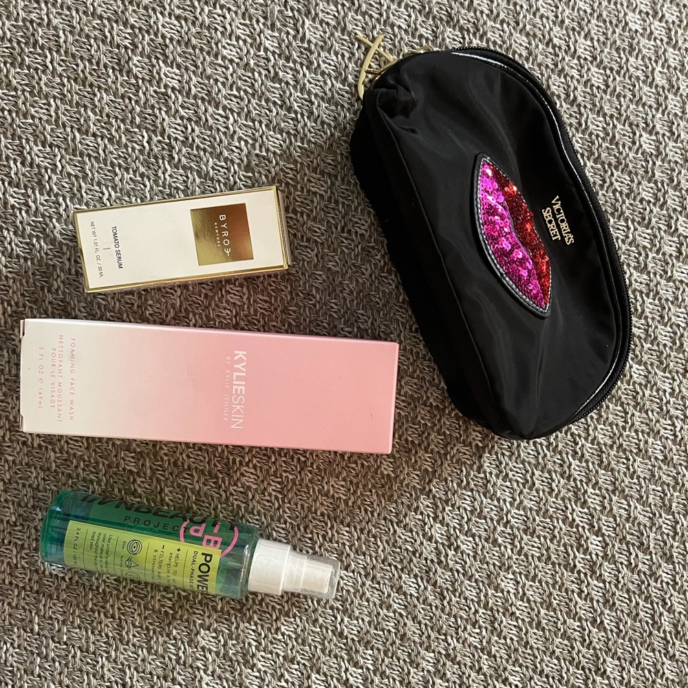 Miscellaneous Skin Care Kit